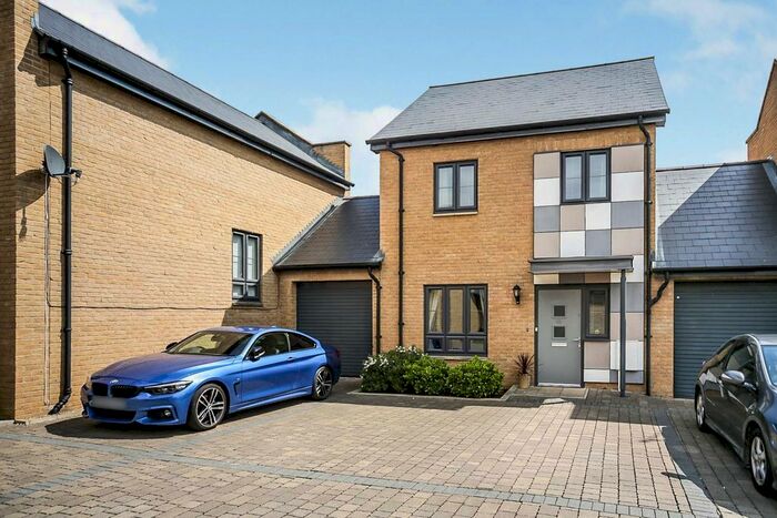 2 Bedroom Property To Rent In Kirtley Way, Ashford, TN24