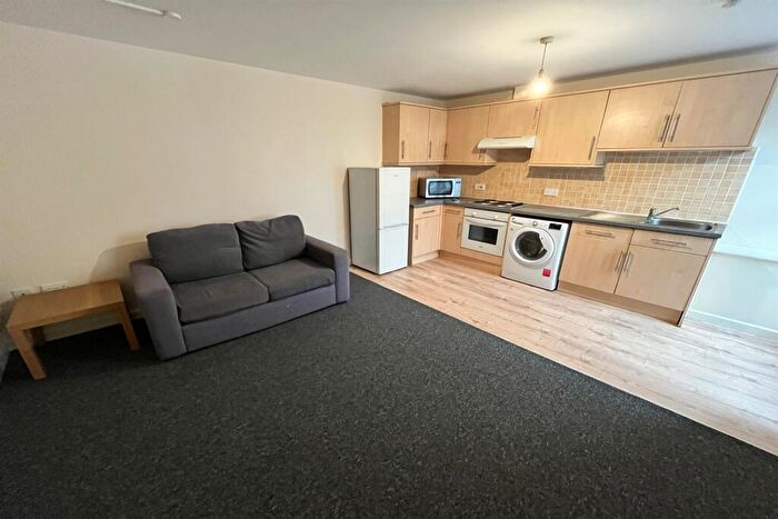 2 Bedroom Flat To Rent In Bournemouth, BH1