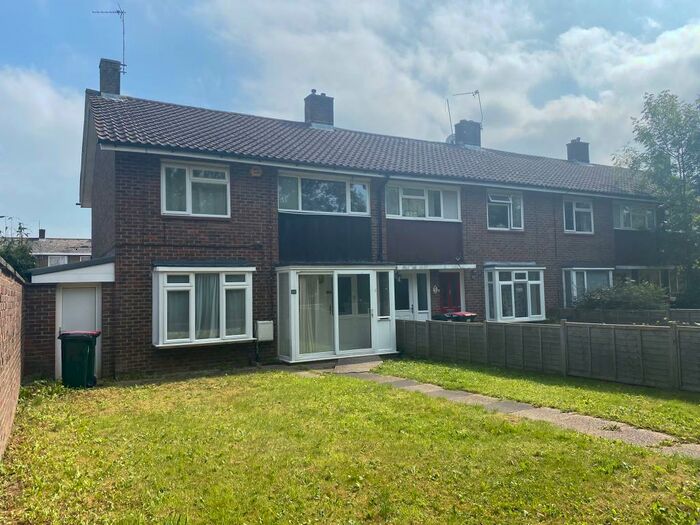 3 Bedroom House To Rent In Southgate, RH10