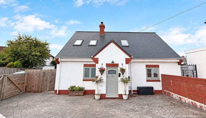 3 Bedroom Detached House For Sale In Mountjoy Crescent, Penarth, CF64