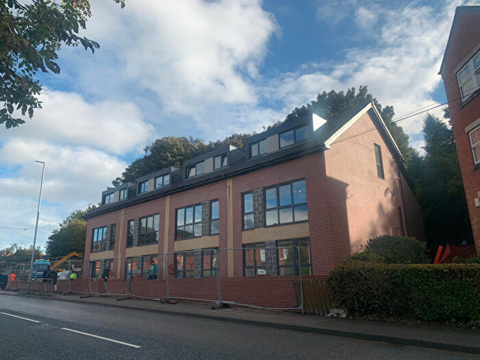 1 Bedroom Apartment To Rent In Kirkstall Lane, Leeds, West Yorkshire, LS5