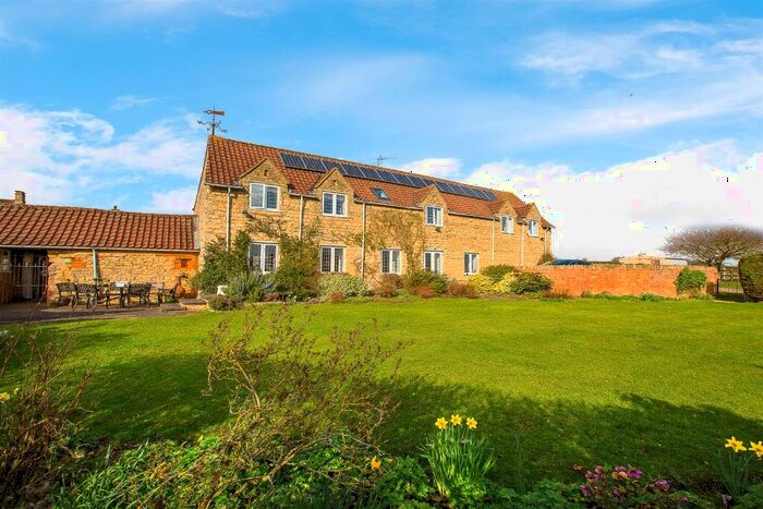 4 Bedroom Detached House For Sale In Cranford Road, Barton Seagrave, NN15