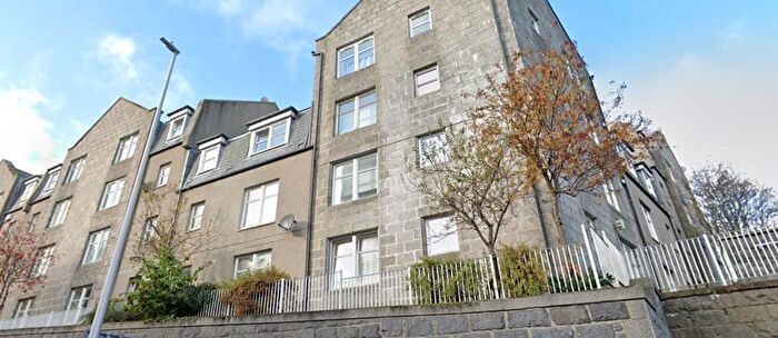 2 Bedroom Flat To Rent In Littlejohn Street, Aberdeen, AB10