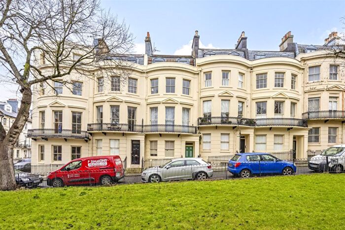 1 Bedroom Flat For Sale In Powis Square, Brighton, BN1