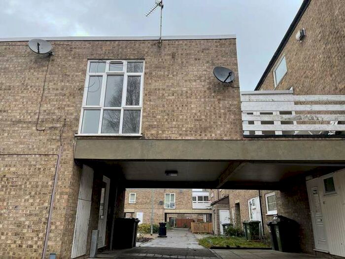 3 Bedroom Maisonette Flat To Rent In Barnstock, Bretton, PE3