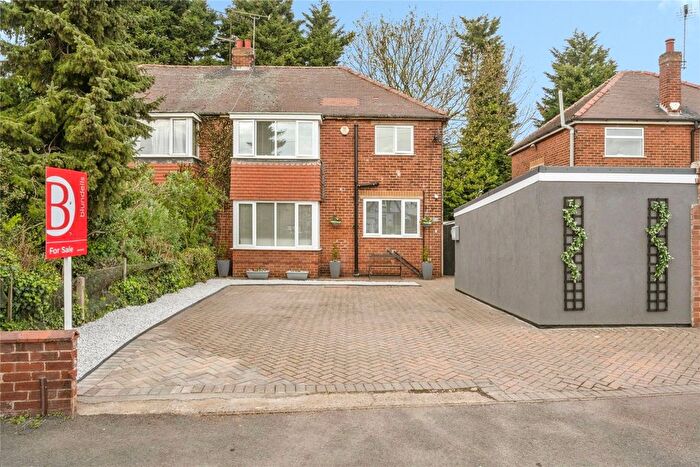 3 Bedroom Semi-Detached House For Sale In Northfield Road, Doncaster, South Yorkshire, DN5