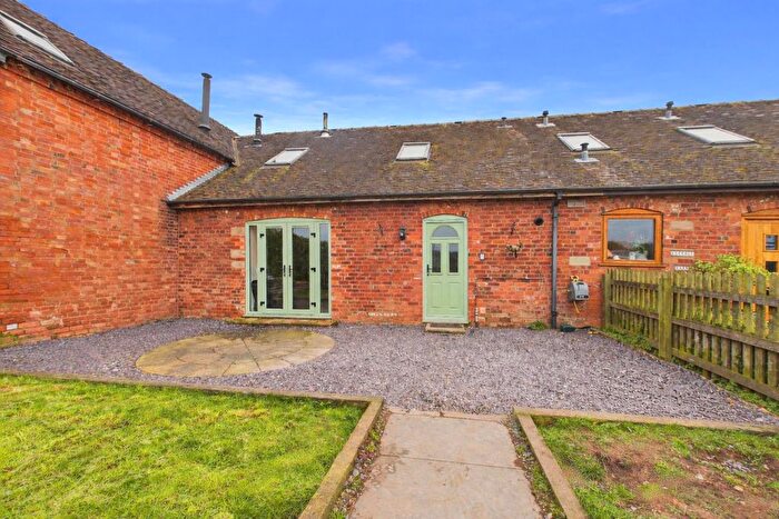 4 Bedroom Barn Conversion For Sale In Lea Road, Hixon, Stafford, ST18