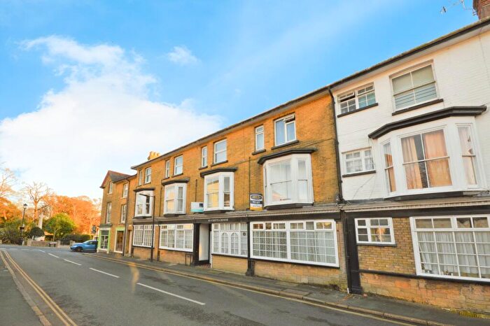 2 Bedroom Apartment To Rent In Grange Road, Shanklin, PO37