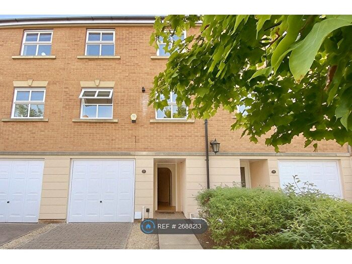 6 Bedroom Terraced House To Rent In Parnell Road, Stapleton, Bristol, BS16