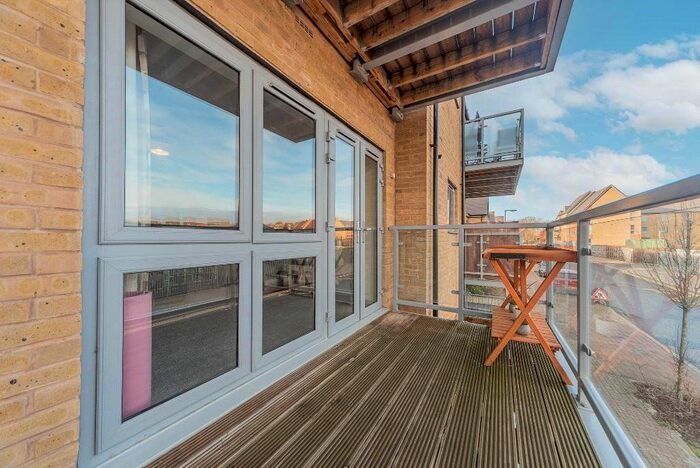 2 Bedroom Flat To Rent In Repton Avenue, Ashford, Kent, TN23