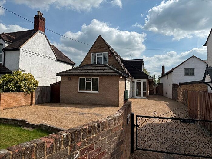 3 Bedroom Detached House For Sale In Guildford Road, Normandy, Guildford, Surrey, GU3