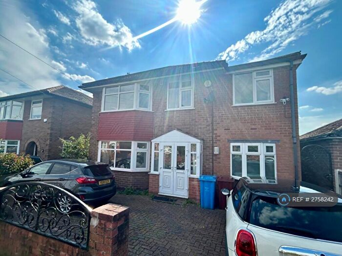 5 Bedroom Detached House To Rent In Caxton Road, Manchester, M14