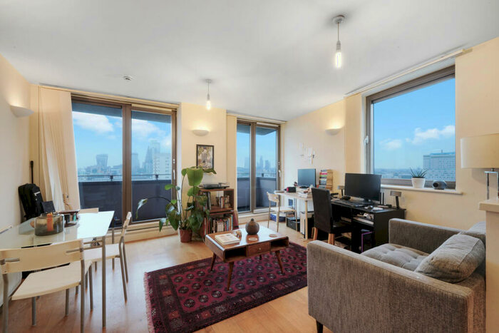 1 Bedroom Flat To Rent In Kelday Heights, Spencer Way, E1