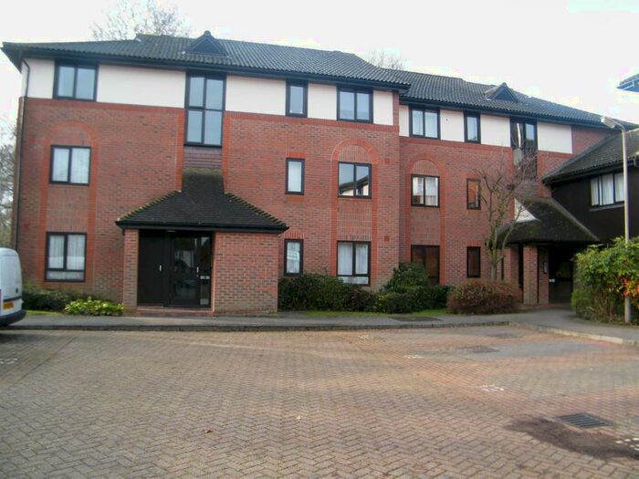 1 Bedroom Apartment To Rent In Hutton Poplars, Shenfield, CM13