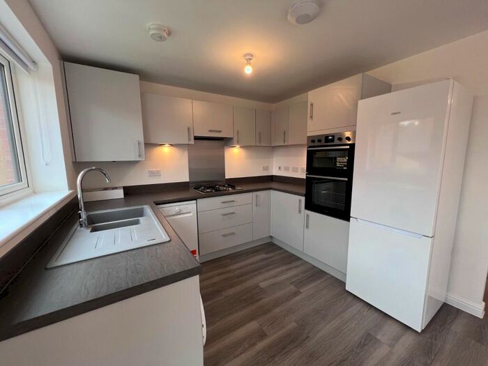 3 Bedroom Semi-Detached House To Rent In Stonyfield Road, Whiteley, Fareham, PO15