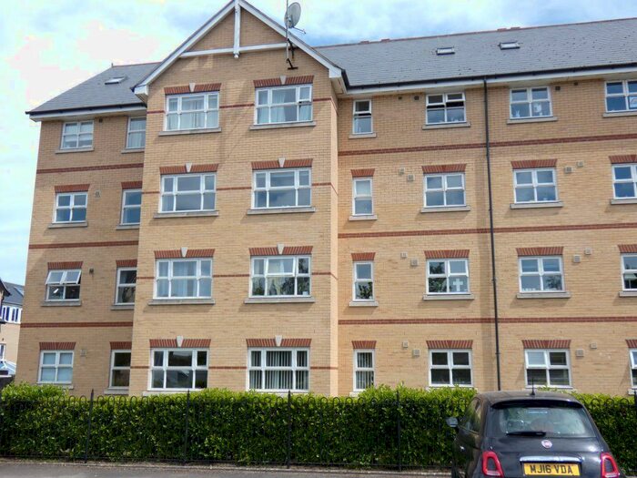 2 Bedroom Flat To Rent In Cromwell Road, Cambridge, CB1
