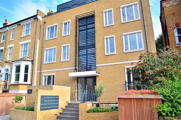 2 Bedroom Apartment For Sale In Bennett Park, Blackheath, London, SE3