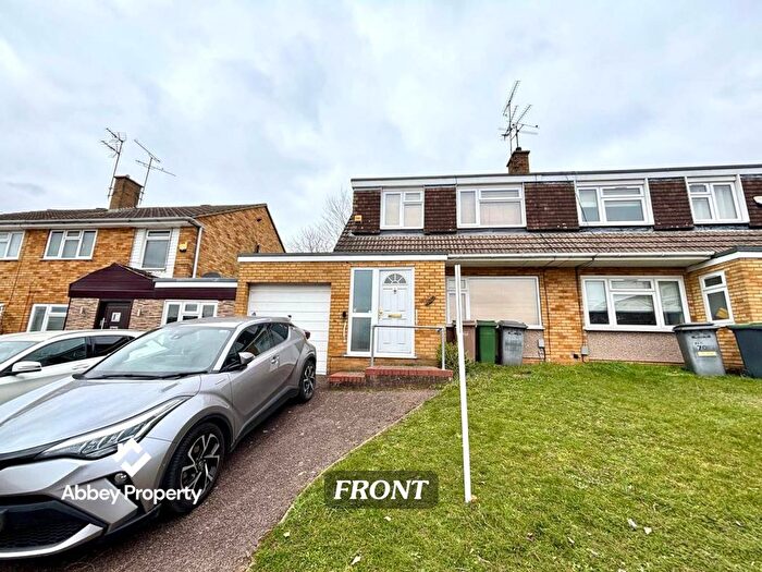 3 Bedroom Property To Rent In Butely Road, Luton, LU4