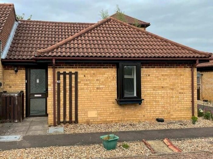1 Bedroom Terraced Bungalow To Rent In Tweed Drive, Bletchley, Milton Keynes, MK3