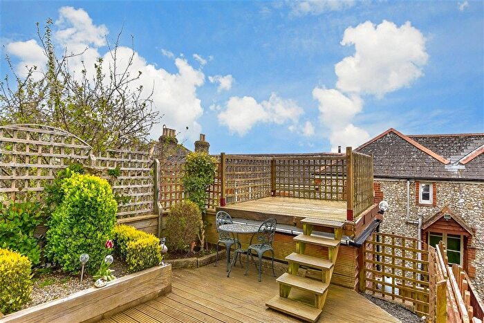 2 Bedroom Flat For Sale In Southgrove Road, Ventnor, Isle Of Wight, PO38
