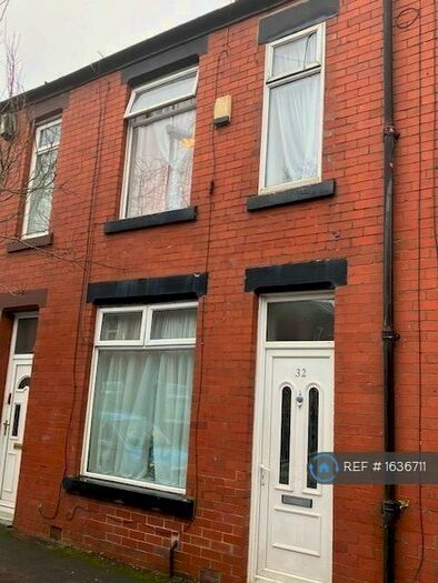 3 Bedroom Terraced House To Rent In Pierce Street, Oldham, OL1