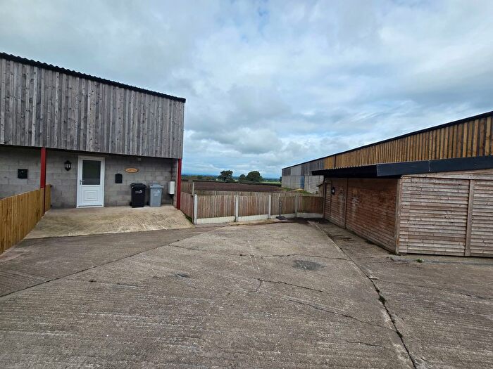 2 Bedroom Flat To Rent In Woodhouse Lane, Audlem, Cheshire, CW3