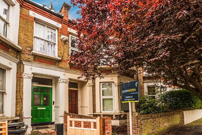 2 Bedroom Apartment To Rent In Aspinall Road, Brockley, SE4