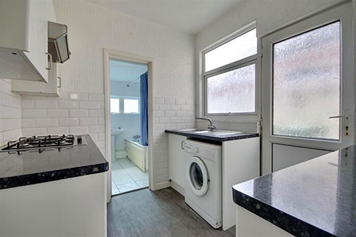 2 Bedroom Terraced House For Sale In Esslemont Road, Southsea, PO4