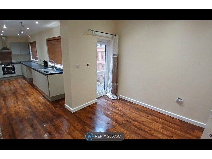 3 Bedroom Terraced House To Rent In Nelson Street, Stoke-On-Trent, ST4