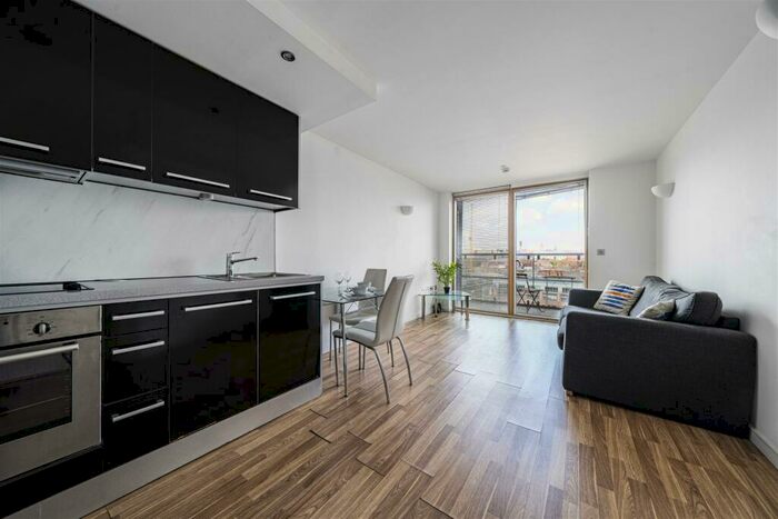 2 Bedroom Apartment To Rent In Wellington Street, Leeds, LS1