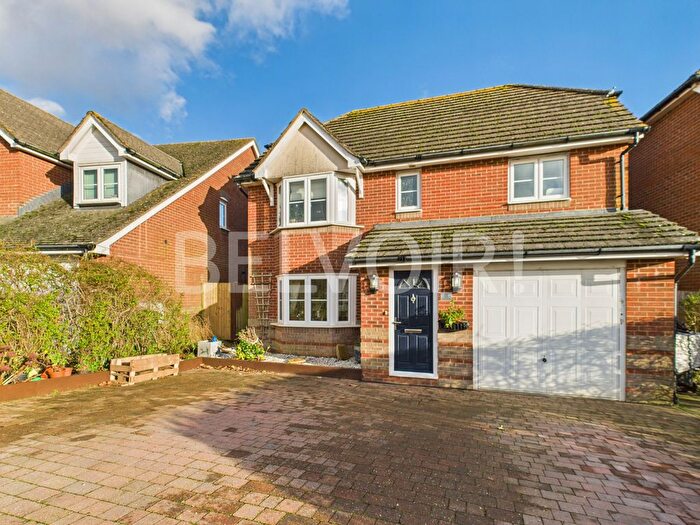 4 Bedroom Detached House To Rent In Dorset Crescent, Worting, Basingstoke, RG22