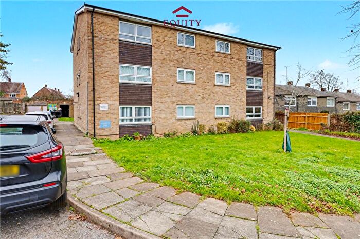 3 Bedroom Flat For Sale In Bycullah Road, Enfield, EN2