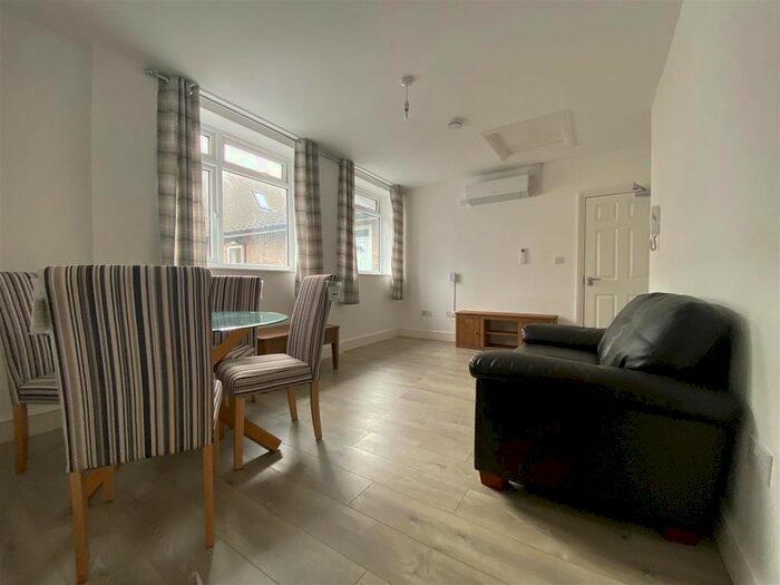 1 Bedroom Flat To Rent In Lincoln Road, Peterborough, PE1