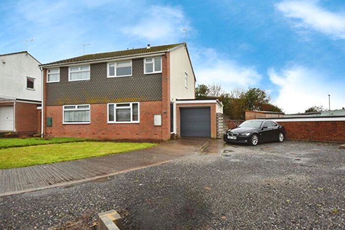 3 Bedroom Semi Detached House For Sale In The Maples, Nailsea, Bristol, BS48