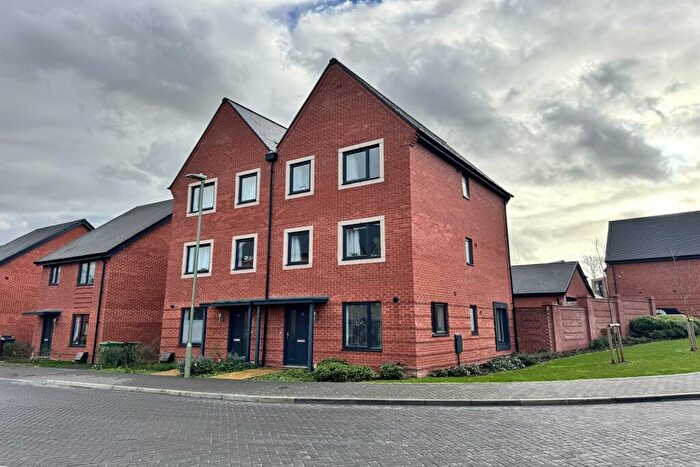 3 Bedroom Semi-Detached House To Rent In Bedroom Semi Detached House In Stonyfield Road, Whiteley, PO15