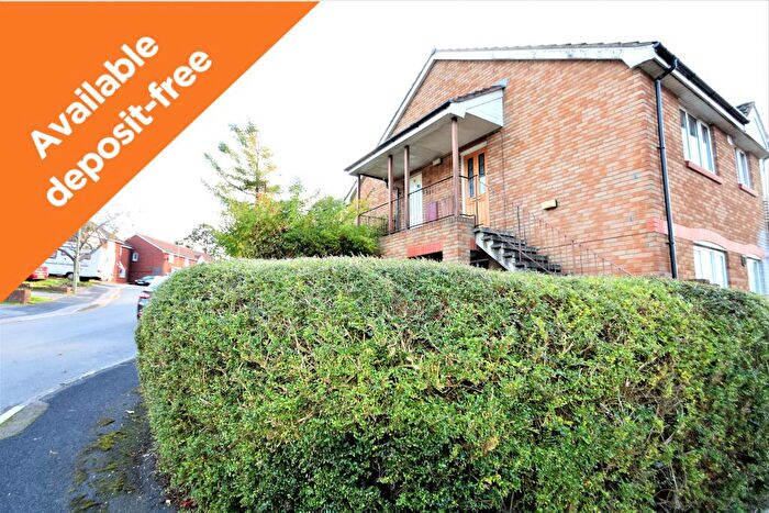 Flat To Rent In Devonshire Gardens, Bursledon, Southampton, Hampshire, SO31