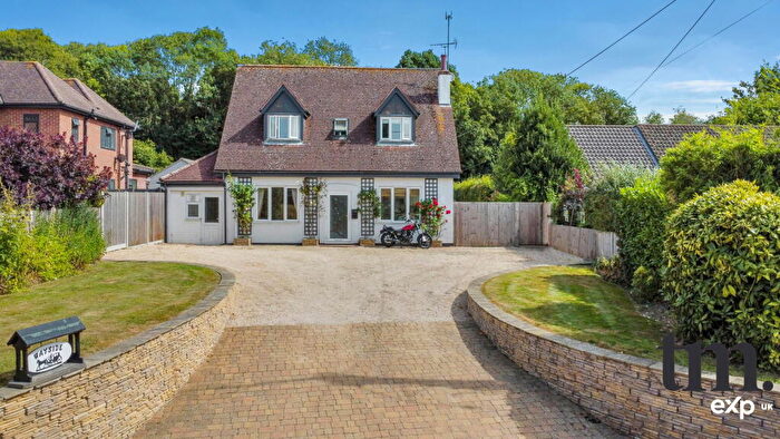 4 Bedroom Chalet For Sale In Station Road, Wakes Colne, Colchester, CO6