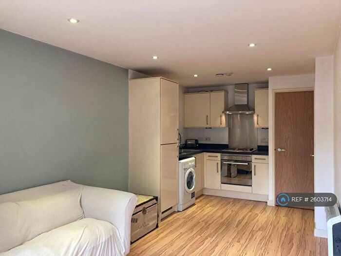 1 Bedroom Flat To Rent In The Fairfield, Farnham, GU9