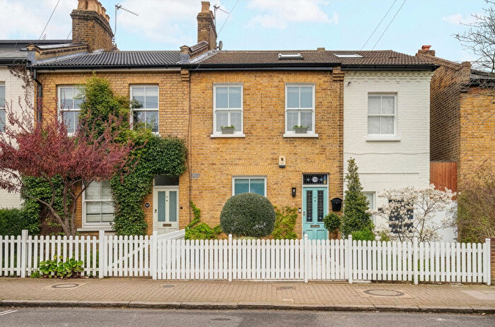 3 Bedroom Terraced House For Sale In Bellamy Street, London, SW12