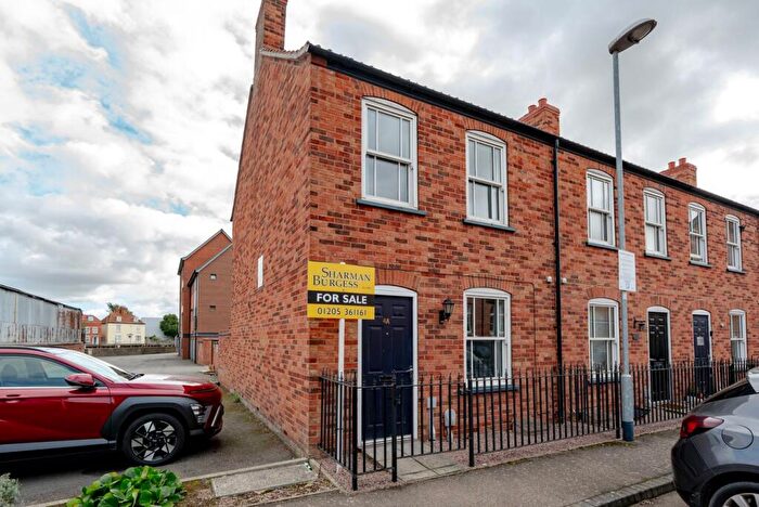 2 Bedroom End Of Terrace House For Sale In White Horse Lane, Boston, PE21