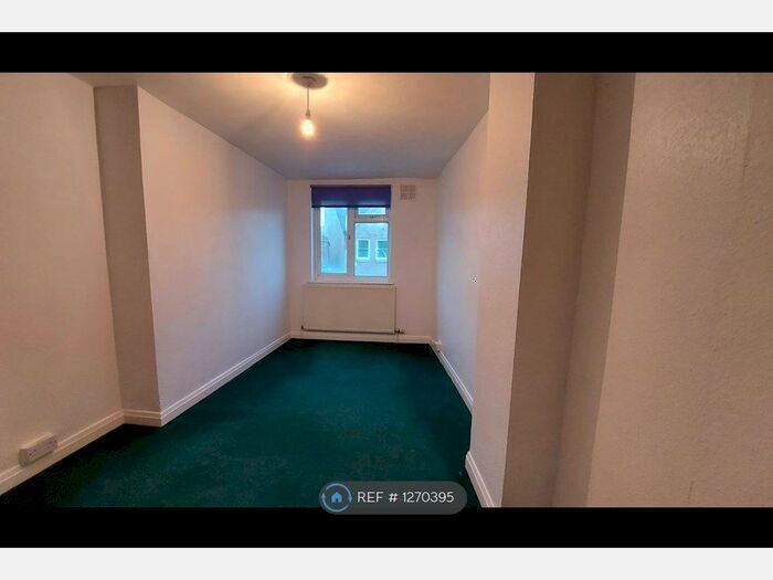 2 Bedroom Flat To Rent In Oxford Street, Whitstable CT5