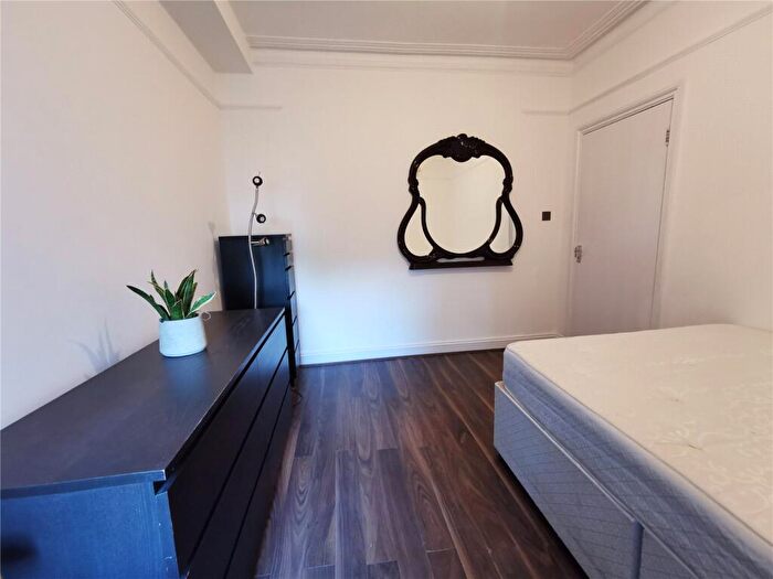 1 Bedroom Property To Rent In Huddlestone Road, Willesden, NW2