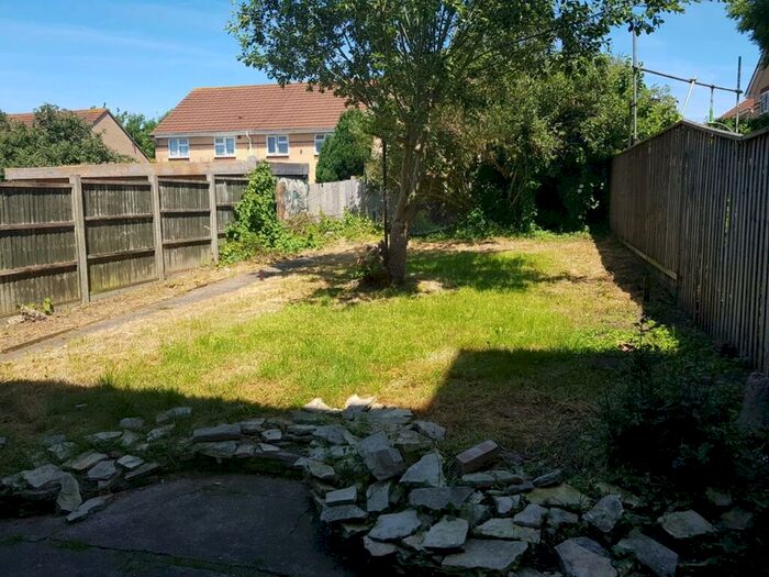 4 Bedroom House To Rent In Stonebridge Park, Bristol, Bristol, BS5