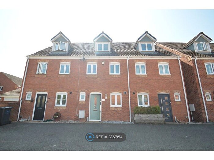 3 Bedroom Terraced House To Rent In St Johns Close, Burntwood, WS7