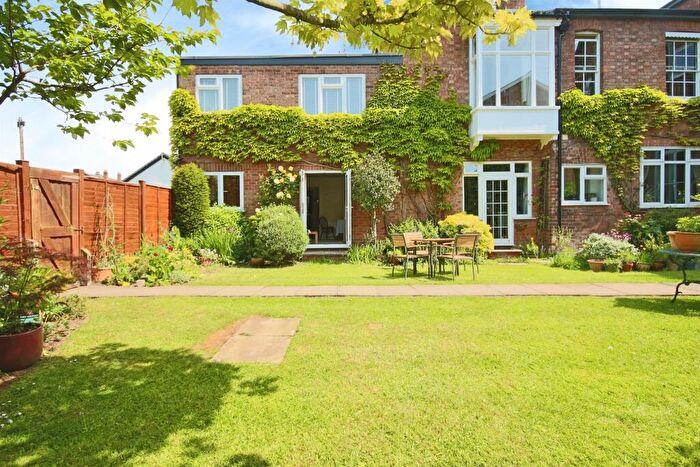 1 Bedroom Flat For Sale In Warwick Place, Leamington Spa, CV32