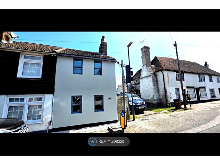 3 Bedroom Semi-Detached House To Rent In Lower Rainham Road, Gillingham, ME8