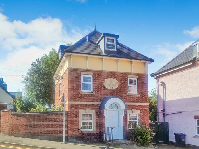 3 Bedroom Detached House To Rent In Isabel Lane, Leicester, LE8