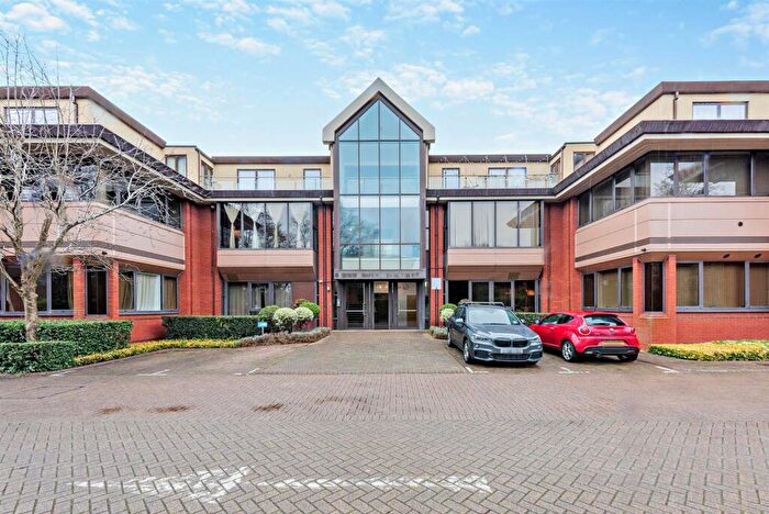 1 Bedroom Apartment For Sale In Weyside Park, Catteshall Lane, Godalming, GU7