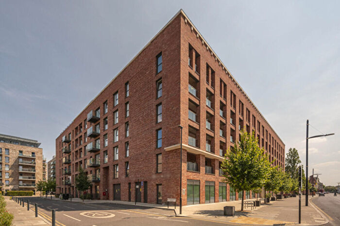 3 Bedroom Flat For Sale In St Pier Court, Thunderer Street, Upton Park, London, E13