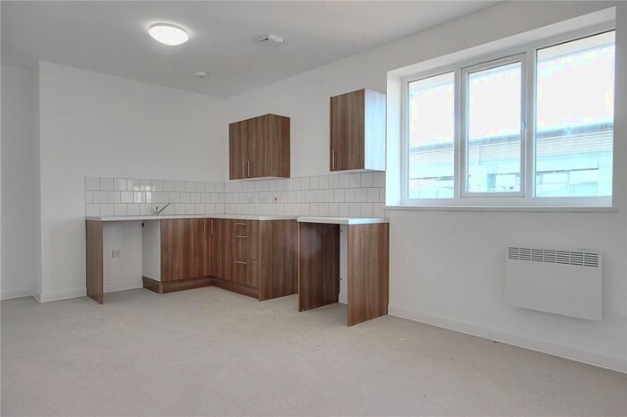 1 Bedroom Flat To Rent In Crown Road, Enfield, EN1